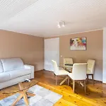 Homy & Stylish Centrally Located Apartment